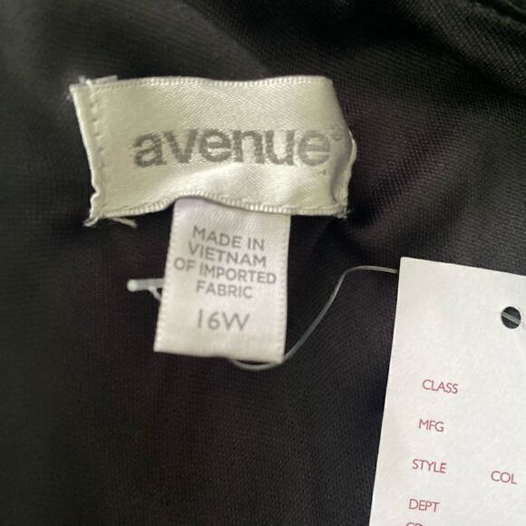 Avenue Embellished Evening Dress With Jacket - Picture 9 of 11